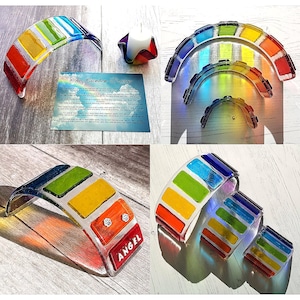 Handgemaakte gesmolten glazen brug met regenboogtrappen - vrijstaande gebogen boog - 3D-pootafdrukken - gepersonaliseerde naam - kaartkeuze, gedicht huisdierverlies