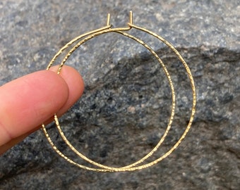 Pendientes de aro grandes, latón, martillados