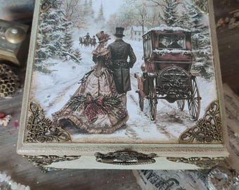 Romantic Wooden Jewelry Box for Keepsakes, Victorian Style Storage Box, Unique Gift for Wedding, Anniversary or Bridesmaid