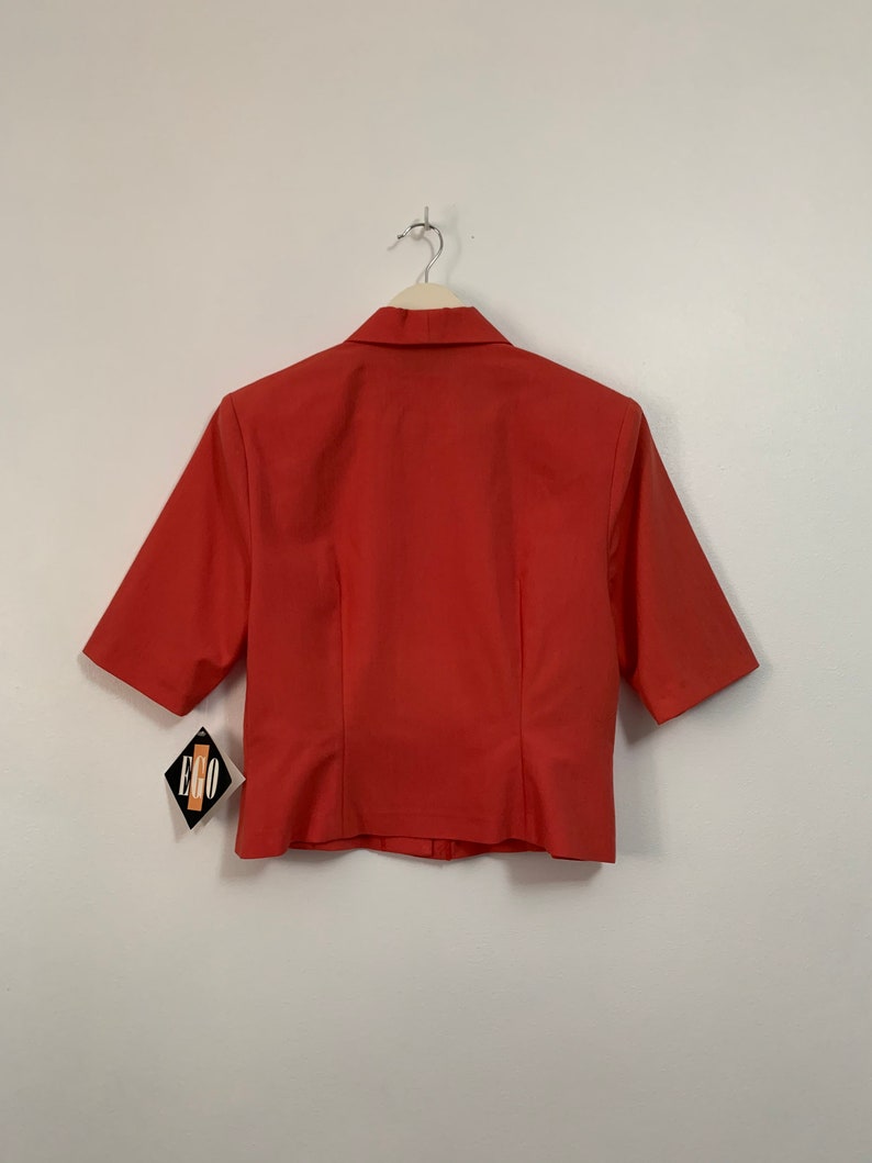 Vintage deadstock 80s does 40s bright coral red short sleeved blazer floral patterned bow pockets embroidered smart formal jacket size 10 12 image 8