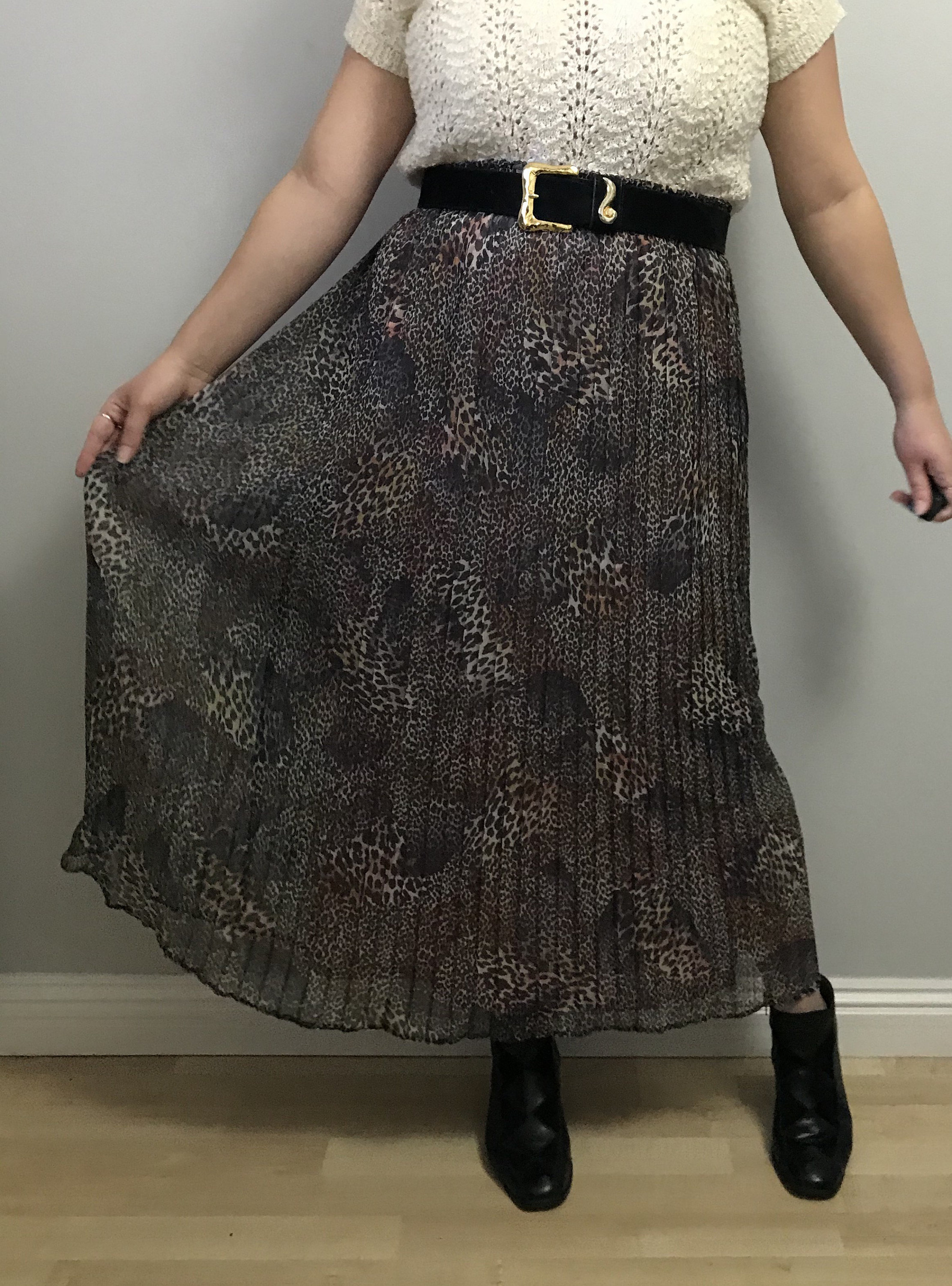 Mid length leopard skirts 6x6 top
