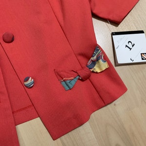 Vintage deadstock 80s does 40s bright coral red short sleeved blazer floral patterned bow pockets embroidered smart formal jacket size 10 12 image 7