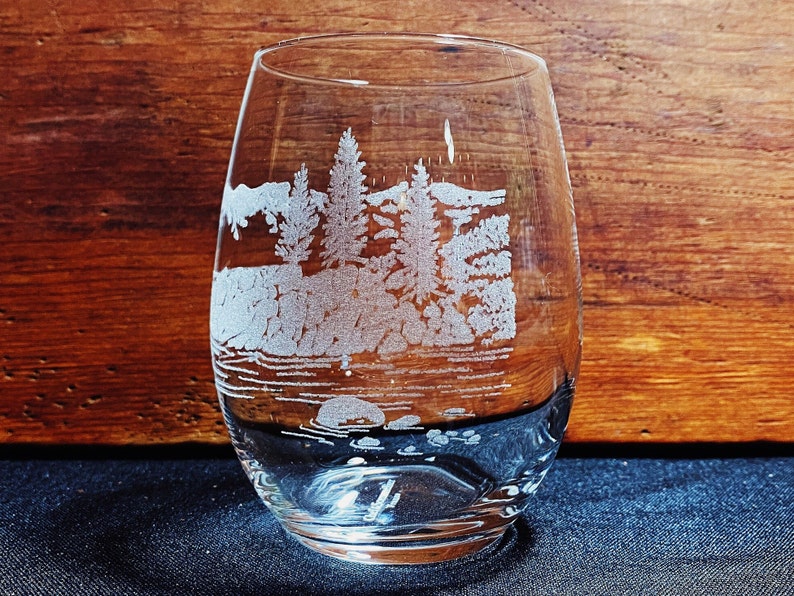 Lake Tahoe - California - Sierra Nevadas - Engraved Crystal Stemless Wine glass - 1 Single Wine Glass bild 4