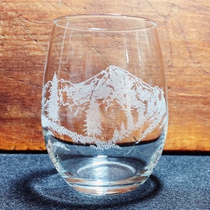 Mt. Shasta California Cascades Engraved Crystal Stemless Wine Glass 1  Single Wine Glass 