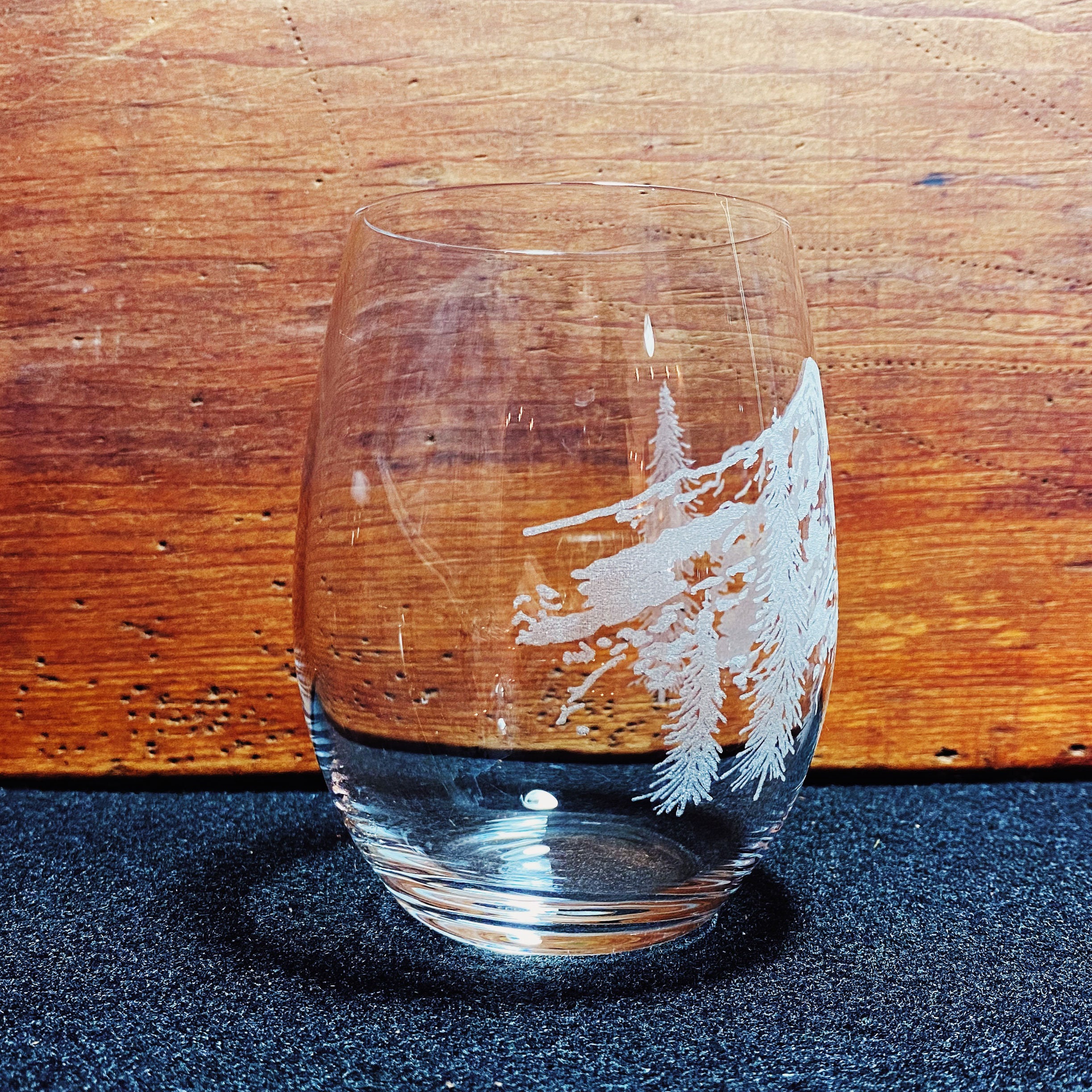 Mt. Rainier Washington Cascades Engraved Crystal Stemless Wine Glass 1  Single Wine Glass 