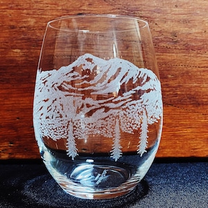 Mammoth Mountain California Sierra Nevadas Engraved Crystal Stemless Wine glass 1 Single Wine Glass image 1