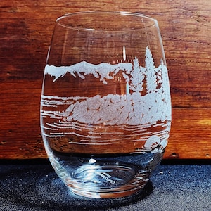 Lake Tahoe - California - Sierra Nevadas - Engraved Crystal Stemless Wine glass - 1 Single Wine Glass bild 1