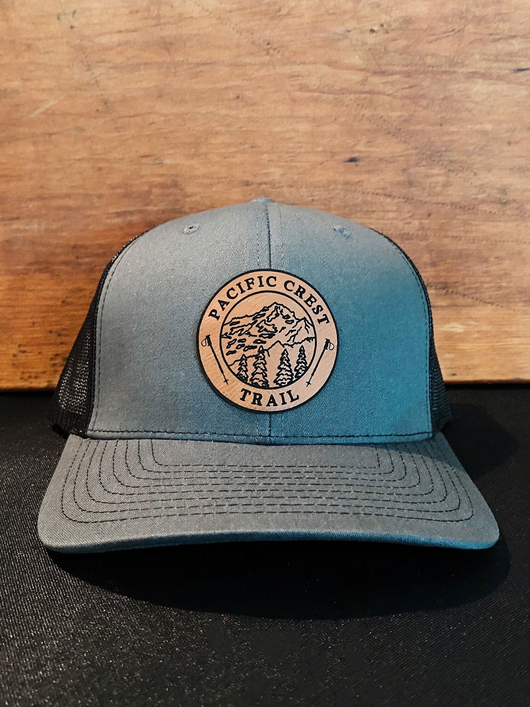 Casquette Papa Grassroots California - Motif Master Kush Leaf, Blanc, Sangle Réglable, édition Limitée