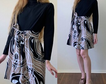70s geometric print mini dress, mock neck mod vintage 1970s long sleeves mini dress, womens size Small