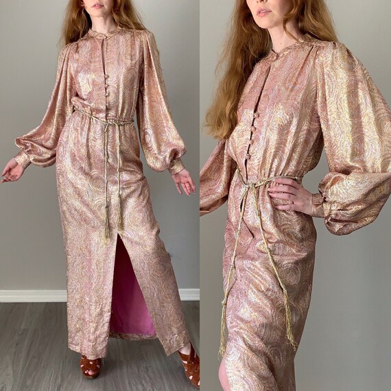 Vintage 1970s Dress / Star Burst Metallic Thread K