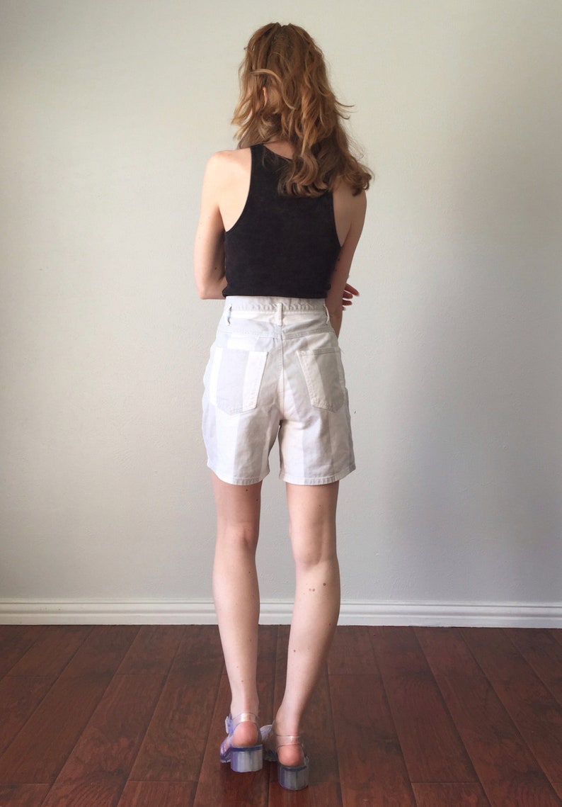 Vintage 1990s High Waisted Shorts Grey Vertical Striped Jean High Rise 90s Shorts Denim Shorts Size M Medium 27 inch Waist