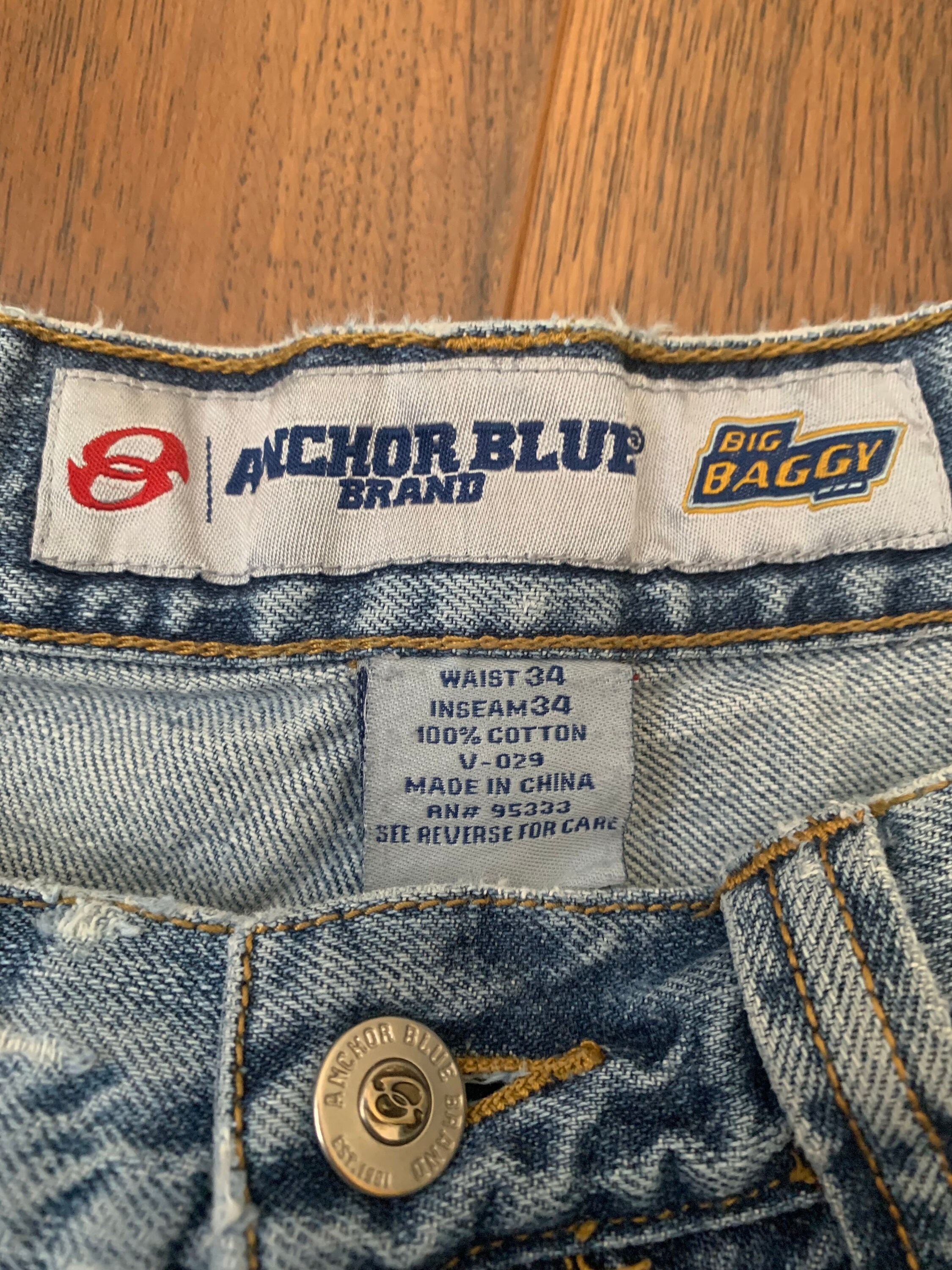 Vintage Y2K Anchor Baggy Jeans - 100% Cotton - Worn-in Vintage Y2K Anchor Baggy Jeans - 100% Cotton - Worn-in