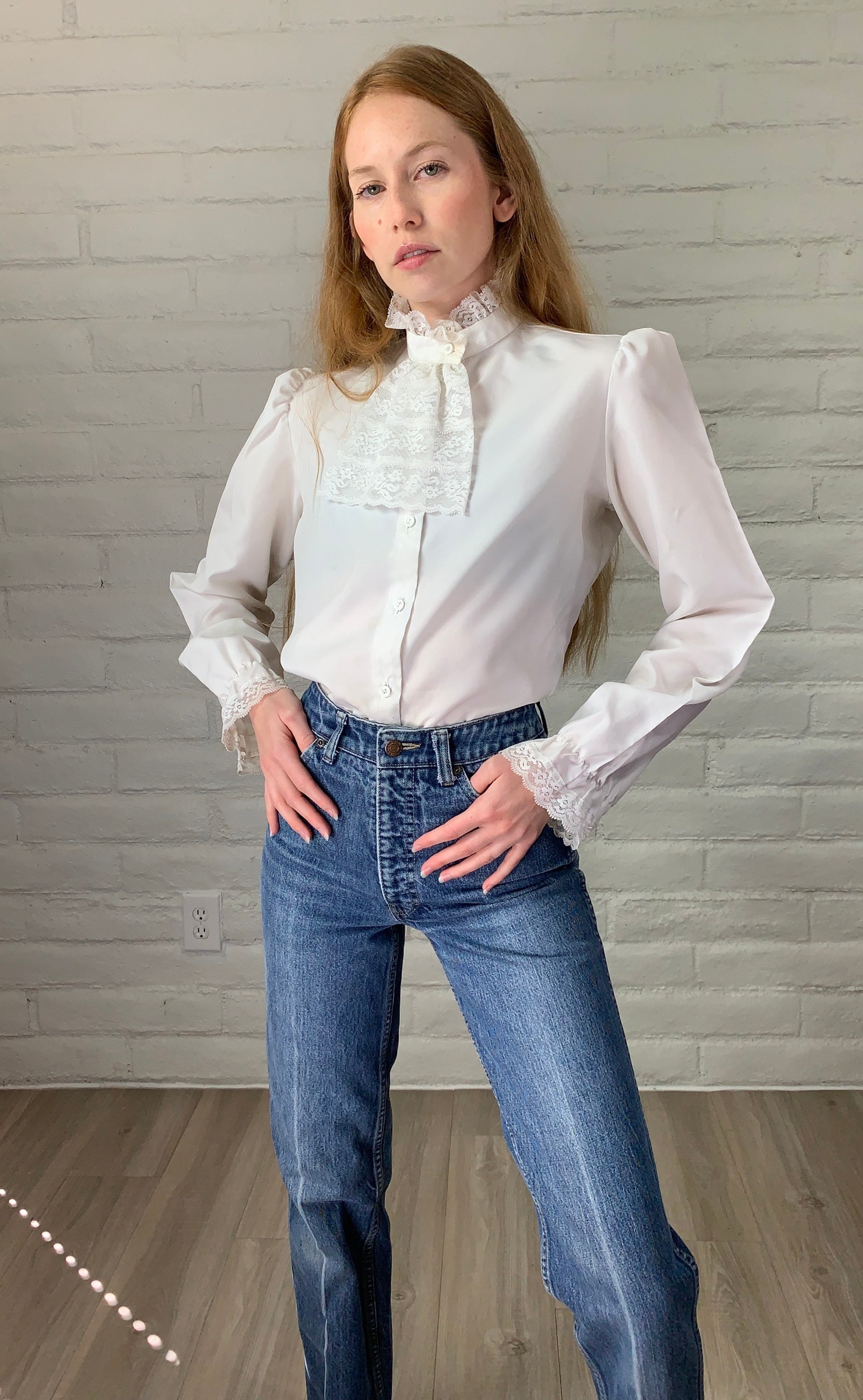 vintage collar blouse