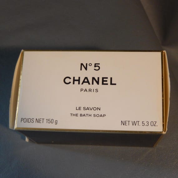 Chanel no 5 bath on sale