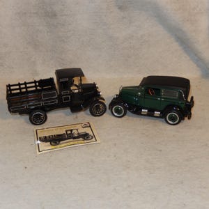 Set 2 gegoten CHEVY Chevrolet 1923 vrachtwagen 1928 Landau National Motor Museum mint ~ Gratis verzending!