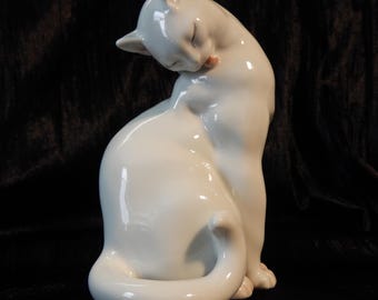 WIEN Augarten Austrian Porcelain CAT 1674 Hand Painted White Vienna PERFECT! ~ Free Shipping