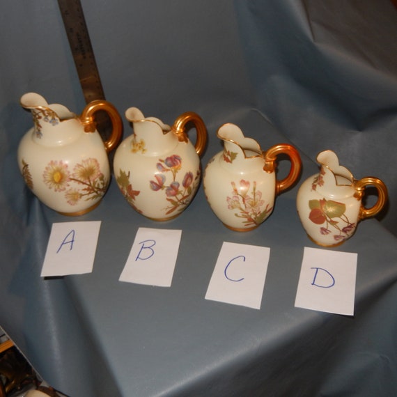 ロイヤルウースター 1906年 ブラッシュアイボリー金彩 ポプリポット