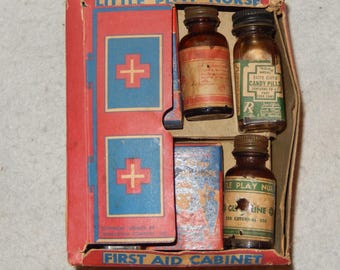 1940 Vintage TRANSOGRAM Co. Little Play Nurse First Aid Kit Set Antique Cabinet ~Free Shipping!