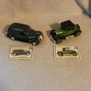 Set 2 gegoten CHEVY Chevrolet 1926 Coupe 1939 Sedan National Motor Museum Nieuwstaat ~ Gratis verzending!