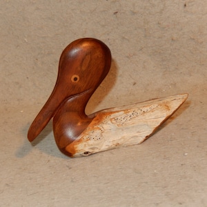 Firmado MENDOZA talla de madera Driftwood PELICAN Aves acuáticas pájaro Gaspar tallado a mano - Envío gratis