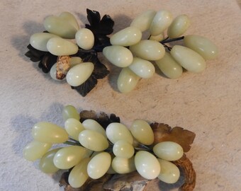 Set 2 Chinese PALE Green Jade Quartz Agate Stone Wood Stem GRAPES Bunch Leaves ~ FREE Shipping