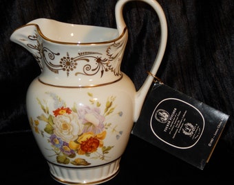 1980 Smithsonian Collection The LENOX TUCKER PITCHER Gold w/Hangtag Porcelain ~ Free Shipping