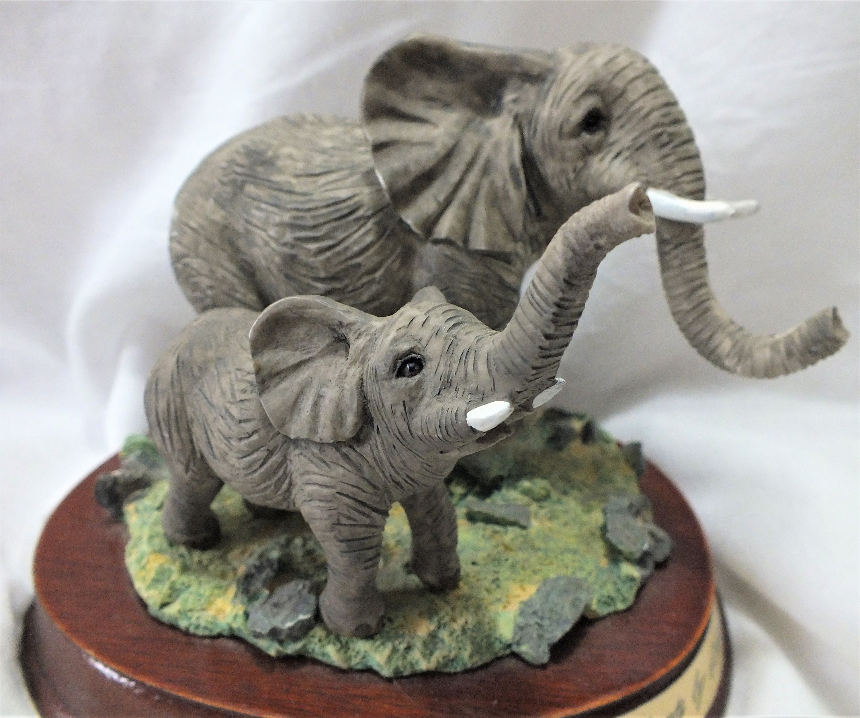 Vintage African Elephants Figurine by Leonardo Etsy UK