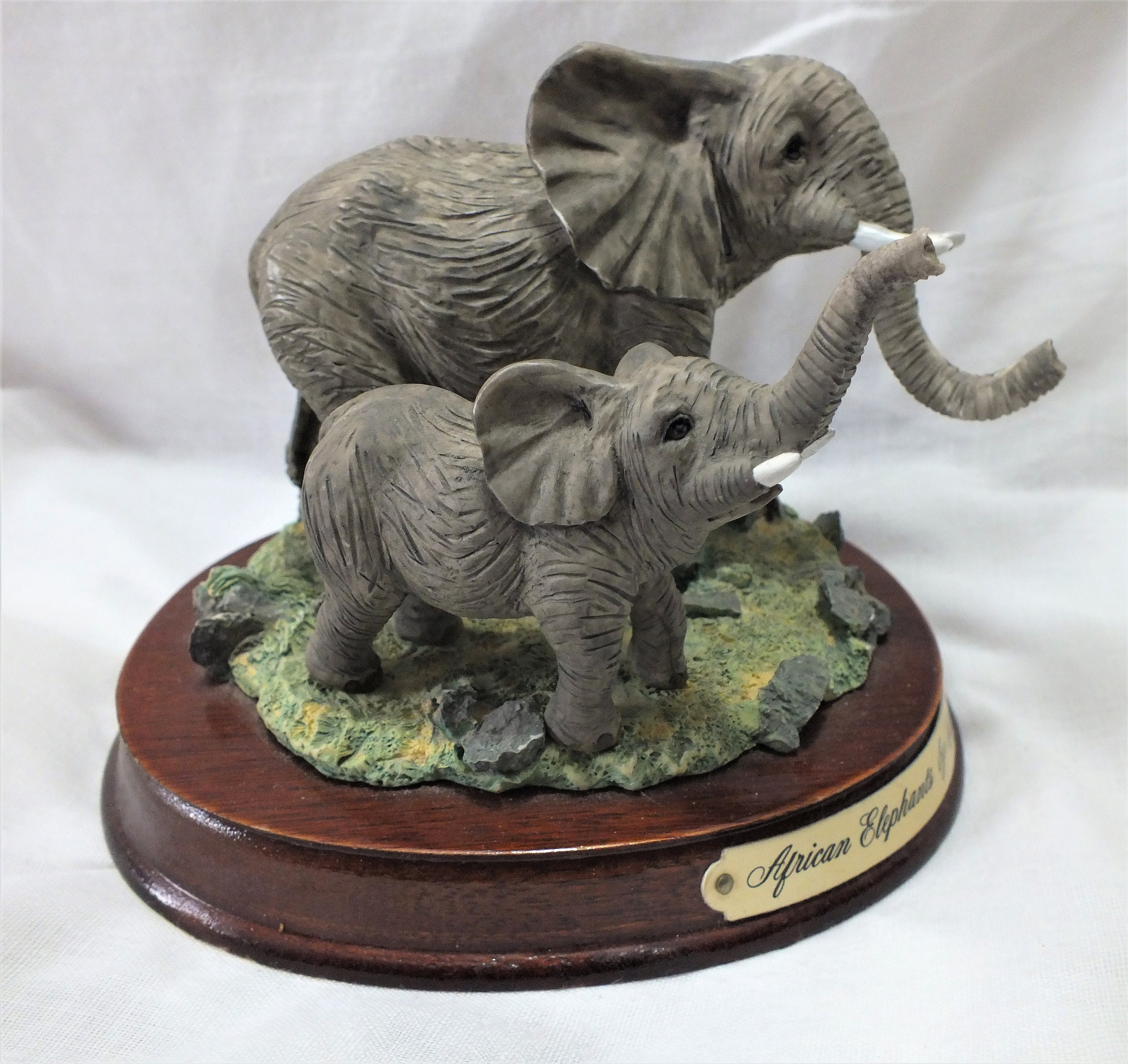 Vintage African Elephants Figurine by Leonardo Etsy UK