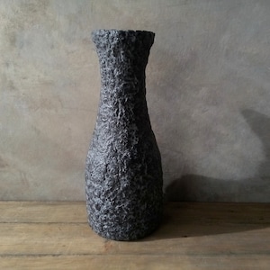 Vaso in cartapesta nero grigio pietra colore strutturato vaso decorativo fatto a mano per fiori secchi wabi sabi rustico accento interno casa primitiva
