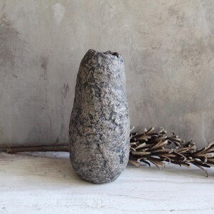 Handgjord papmachévas: Rustik Wabi Sabi-dekor bild 13