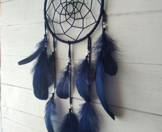 Handgefertigter Traumfänger Mit Federn & Holzperlen – Blaues Design, Wanddekoration, Geschenk Für Mädchen & Kinder