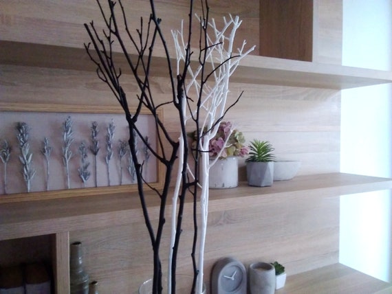 Bianco nero dipinto lunghi rami d'albero per alto pavimento vaso  disposizione ramoscelli naturali centrotavola tavolo moderno minimalista  soggiorno arredamento -  Italia