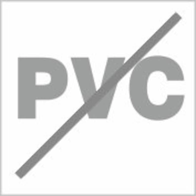 以下が含まれることがあります： 灰色の文字で「PVC」と書かれた上に、赤い斜線が引かれている
