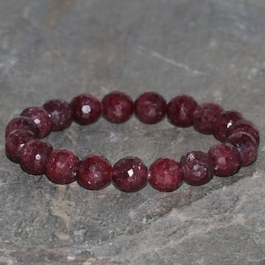 Faceted Ruby Beaded Bracelet, 8.5mm-9mm Faceted Ruby, Grade AAA, Natural Gemstone Bracelet Gift Stack Unisex Bracelet Red/Purple Ruby