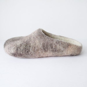 Women or Men felted wool slippers in beige and brown colour, wool clogs, 100% natural eco friendly slippers, merino wool, felted house shoes image 2