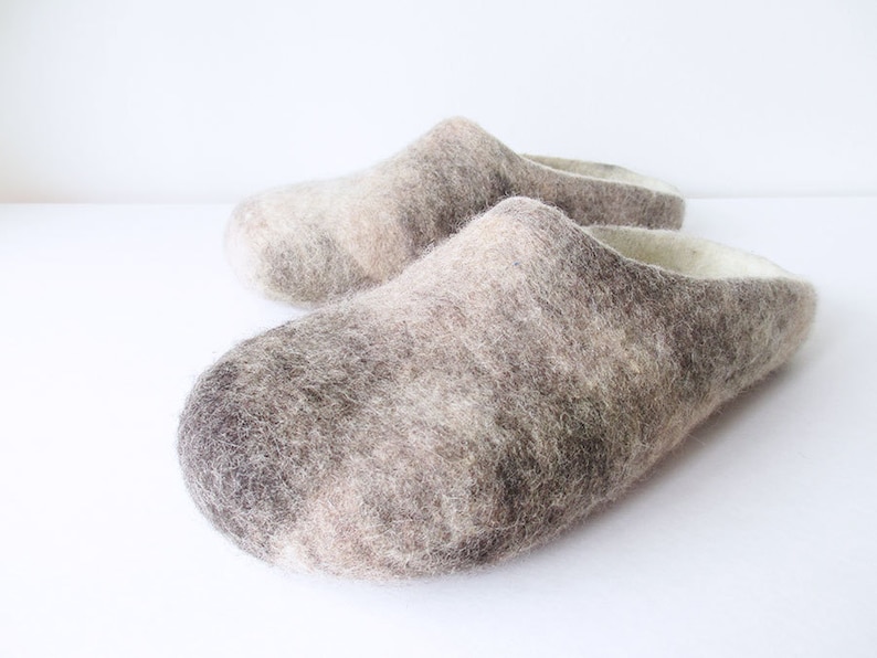 Women or Men felted wool slippers in beige and brown colour, wool clogs, 100% natural eco friendly slippers, merino wool, felted house shoes image 4