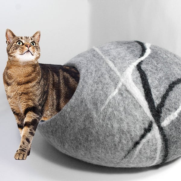 Felted Wool Cat Cave in Light/Dark Grey, Cozy Dom Bed Gift, Handmade Kitty Cocon, River Rock, Modern Design Cat Furniture