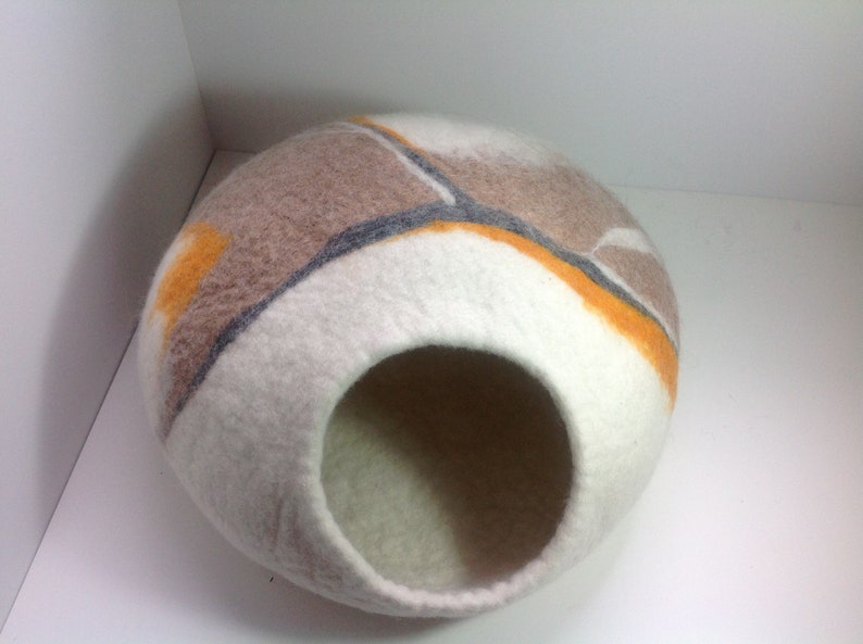 Felted Wool cat cave in White Brown Grey colours, pebble design, 100% natural eco friendly pet house, wool felted cat cocoon, cat bed house image 6