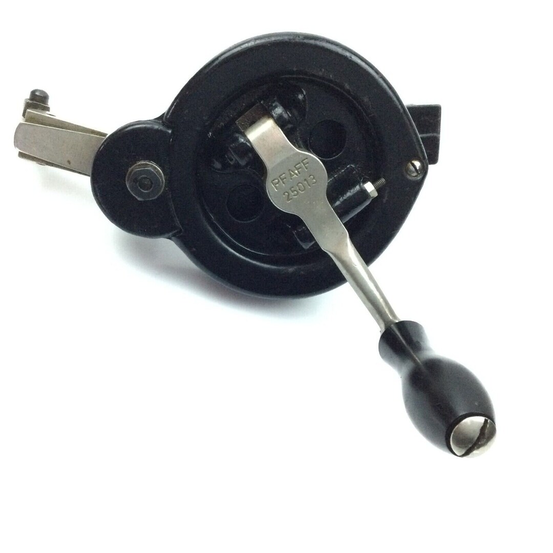 Vintage PFAFF 30 / 130 Sewing Machine Hand Crank Etsy