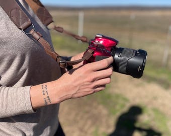 Personalized Leather Camera Strap: Adjustable Photographer Gift