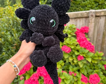 How to train your dragon toothless night fury crochet dragon snuggler