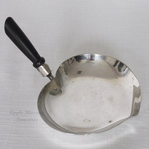 SSS Quadruple Silver Plate Heart Shaped Candy Nut Jewelry Trinket Dish w/Handle