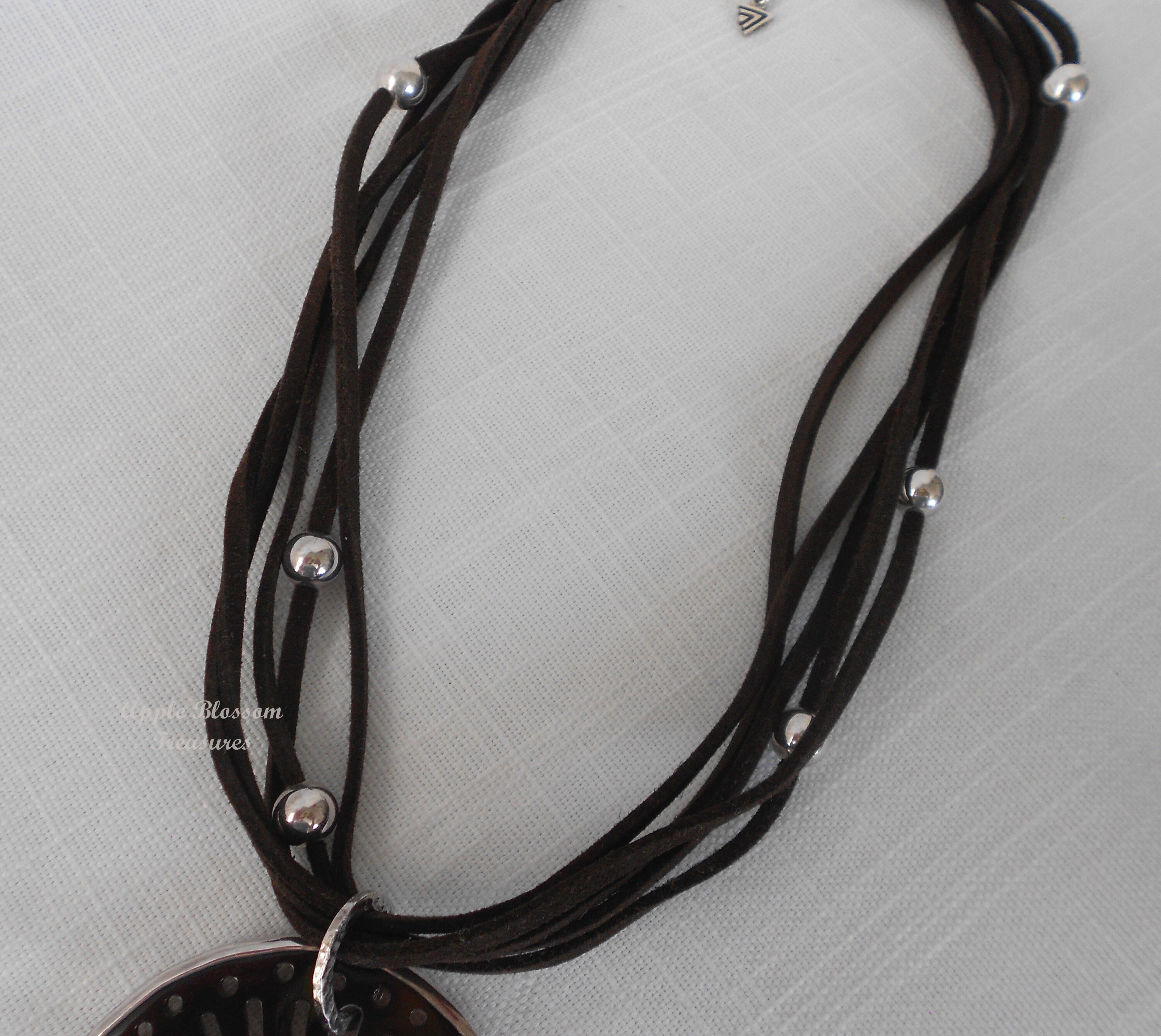 Collier SILPADA En Cuir Marron à 5 Brins Avec Perles SS Et Pendentif Coquille Stylo - Neuf