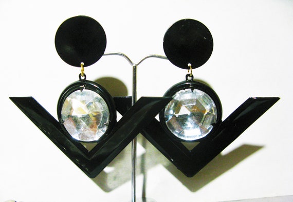 1970s Geometric Enamel Earrings, Large Black Tria… - image 2