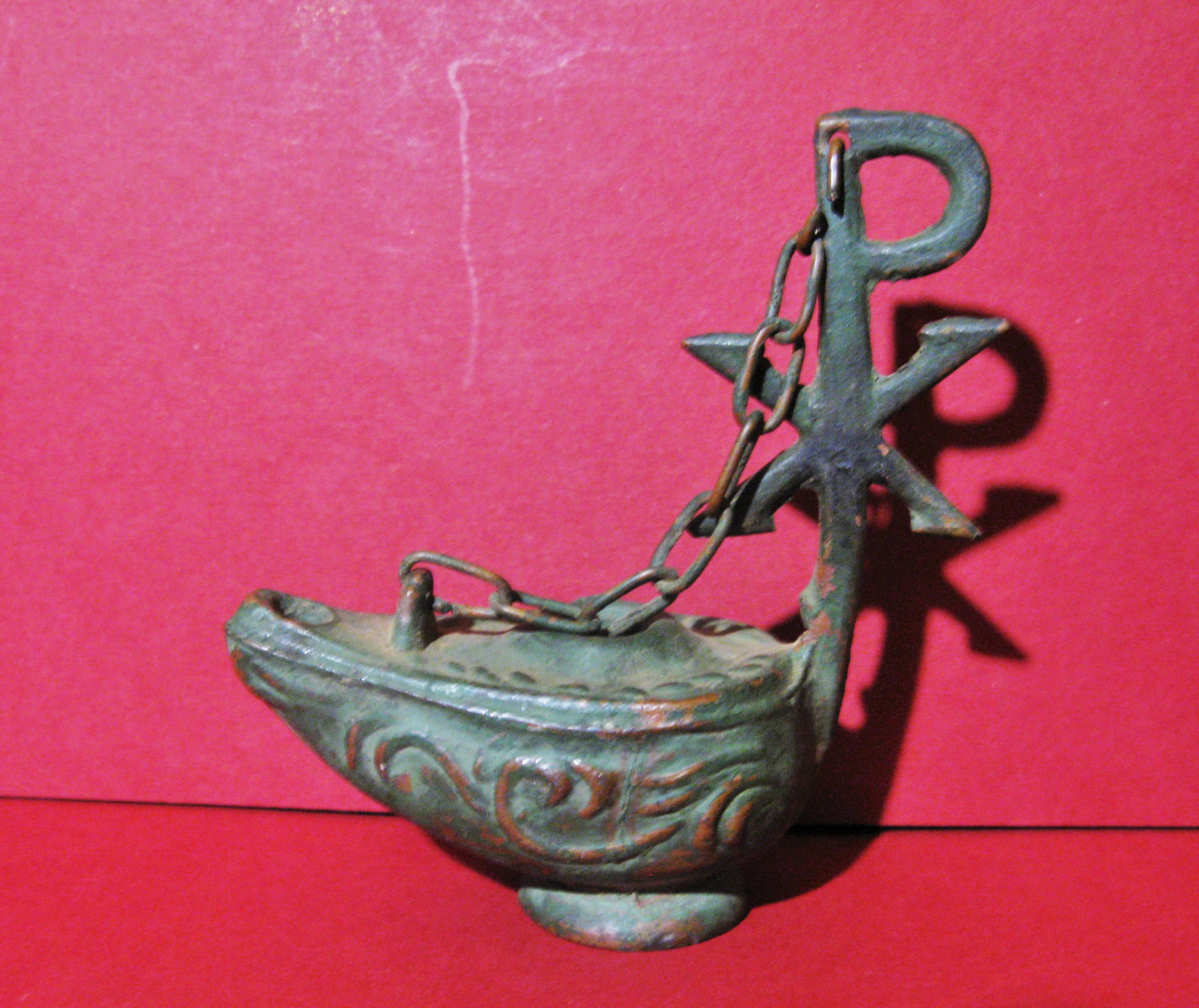 Brass ornate genie oil lamp gorgeous piece 7.25 By 3.25 Inches