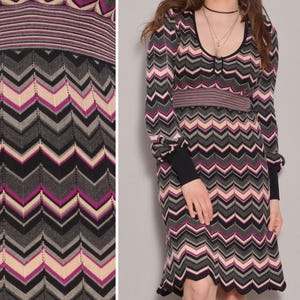 Size 6 to 8 | chevron pattern fitted karen millen sweaterdress | bishop sleeve wool blend knit dress | zig zag grey purple 90s knitwear
