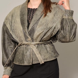 Liquidation Vintage 80s Grey Leather Jacket | Textured Abstract Pattern | Dolman Sleeve Belted | Size 8-12