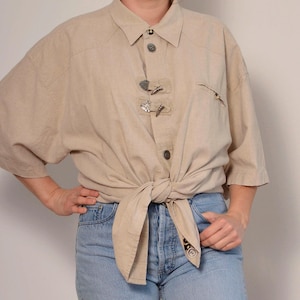 Size XXL Natural Linen Fabric Oktoberfest Mens Shirt | Metal Animal Tooth Clasp Trachten Shirt | Traditional Austrian Chest Pocket Shirt