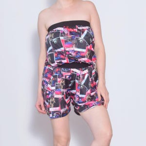 Skater Style Jumpsuit | Size US 6 | 00s Polaroid Picture Print Sleeveless Short Romper | Y2K Elastic Bubble Strapless Sayings Jumpsuit Party