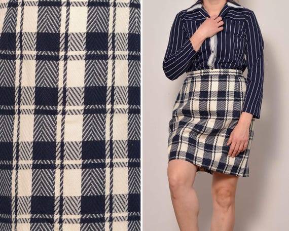 Minifalda vintage de tartán azul marino y blanco de los años 90